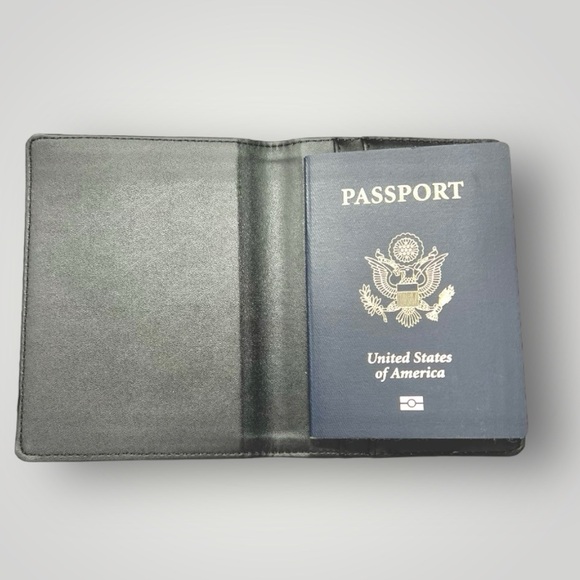 Delta Air Lines Official Passport Travel Holder Toscano Grey Vegan Leather New - Picture 8 of 14